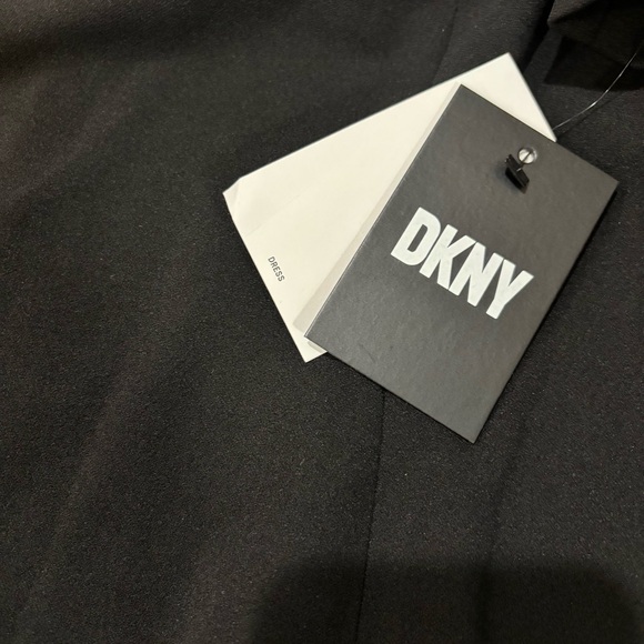 NEW DKNY WOMEN’S BUTTON SLEEVE SHEATH DRESS BLACK SIZE 8 - Picture 8 of 8